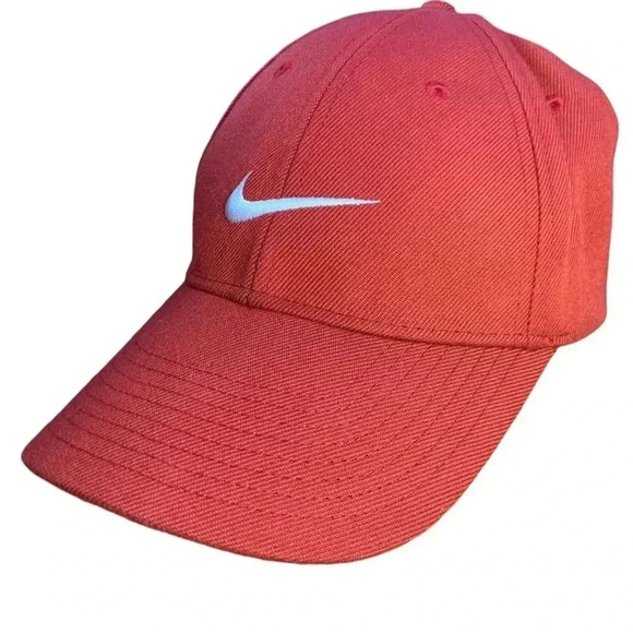 Classic Nike Red and White Embroidered Swoosh Adjustable Strapback Hat/Cap. - Picture 2 of 5